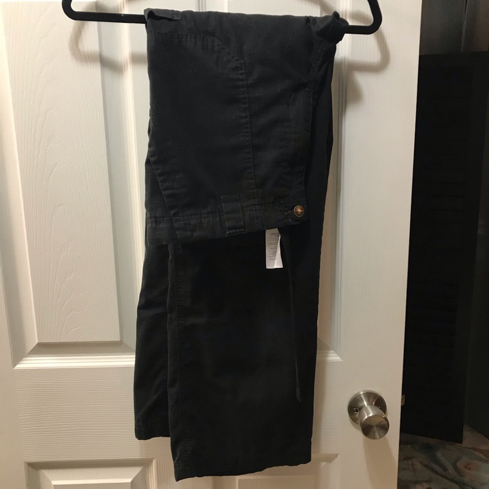 Carhartt medium men’s black scrub pants